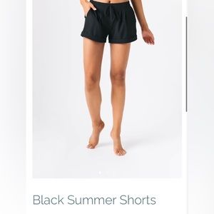 Nwtb Zyia black summer shorts size large